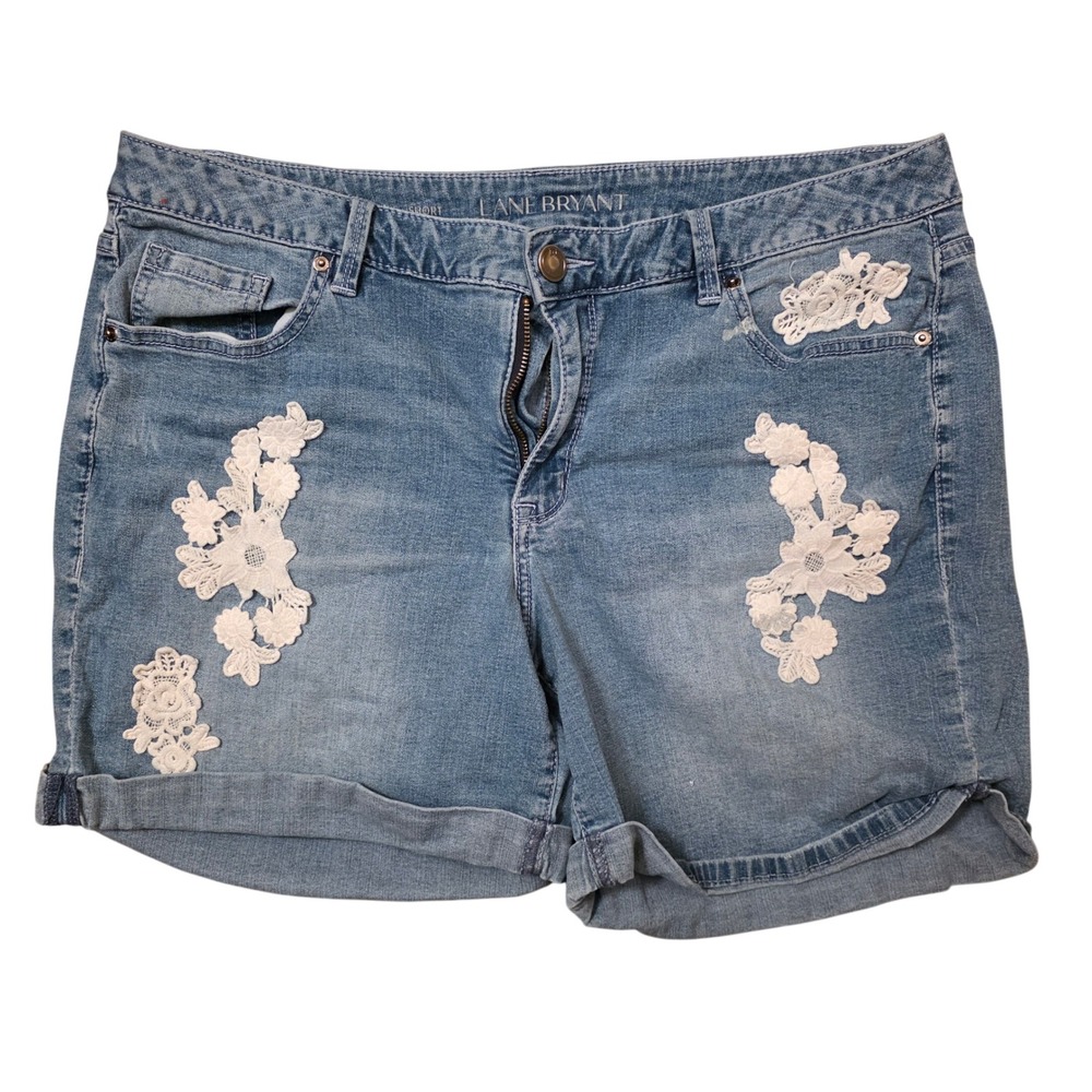 Lane Bryant Womens 18 Denim Shorts Medium Wash Floral Lace Applique Cuffed Boho